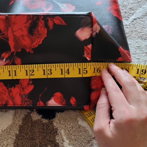 Victoria's Secret Floral Tote Bage - Picture 8 of 10